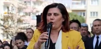 ÖZLEM ÇERÇİOĞLU KİMDİR, kaç yaşında, nereli, ne iş yapar, evli mi, kaç çocuğu var?