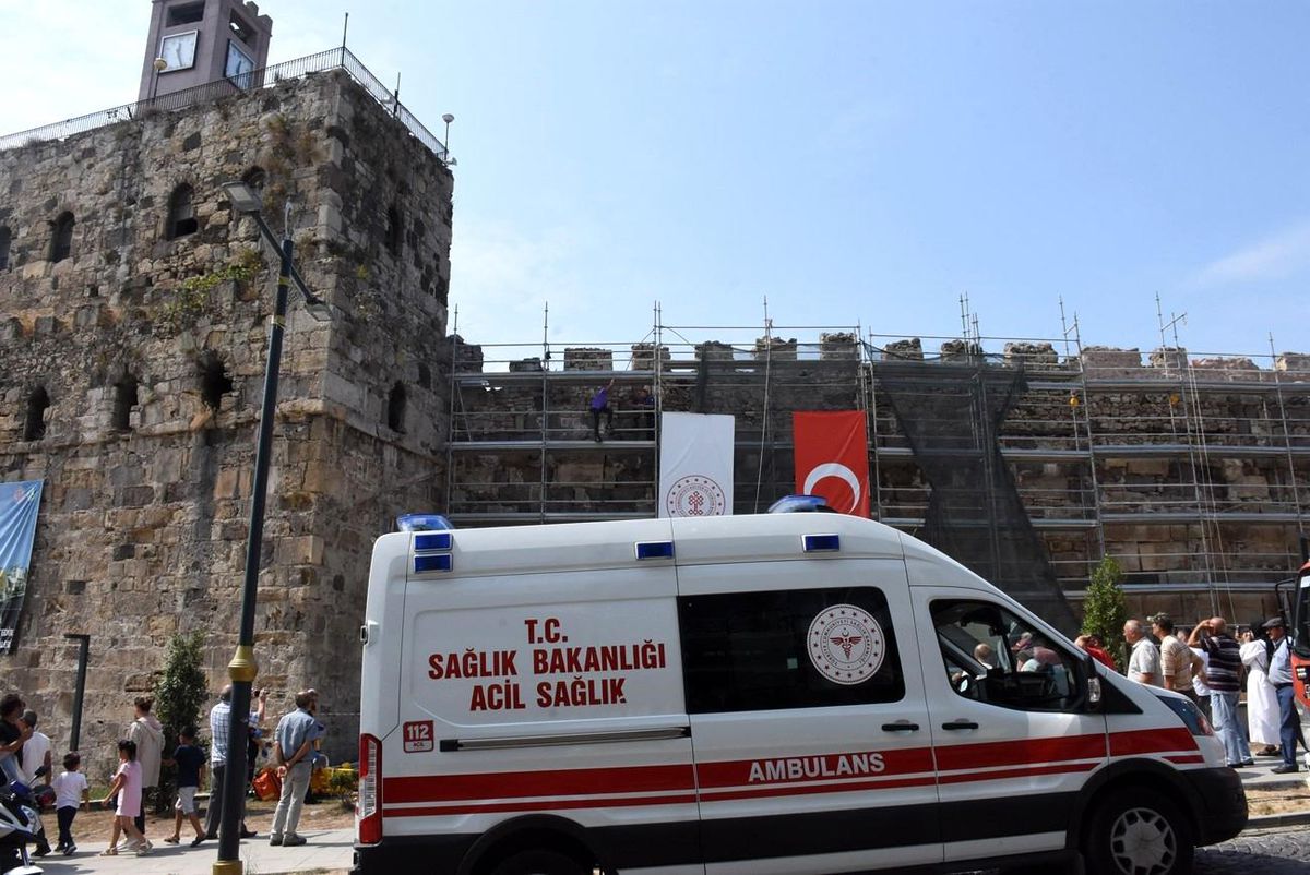 Sinop'ta aracı trafikten men edilen şahıs kalede intihar girişiminde bulundu