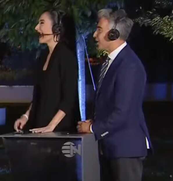 Sunucular neye uğradığını şaşırdı! Melissa Vargas, canlı yayına atlayarak girdi Sunucular neye uğradığını şaşırdı! Melissa Vargas, canlı yayına atlayarak girdi