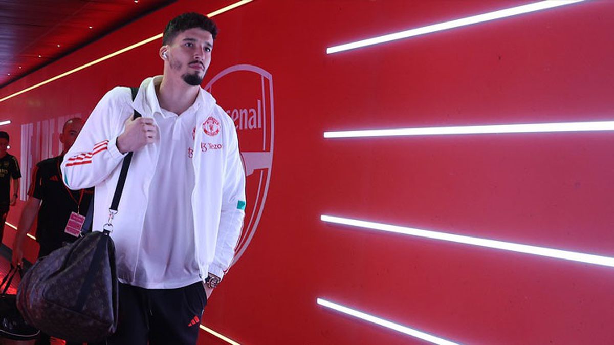 Altay Bayındır da listede! Manchester United'ın Şampiyonlar Ligi kadrosu belli oldu