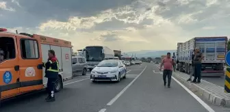 Aydın'ın Nazilli ilçesinde otomobilin hafif ticari araca çarpması sonucu bir kişi yaralandı