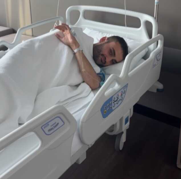 CZN Burak'ın hastalığı nedir, neden hastaneye kaldırıldı? CZN Burak neden ameliyat oldu? CZN Burak'ın sağlık durumu!