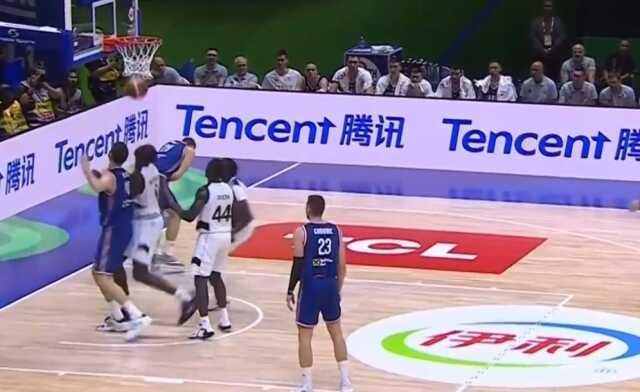 Dünya Kupası'nda yürek yakan sakatlık! Sırp basketbolcu Borisa Simanic'in böbreği ameliyatla alındı Dünya Kupası'nda yürek yakan sakatlık! Sırp basketbolcu Borisa Simanic'in böbreği ameliyatla alındı