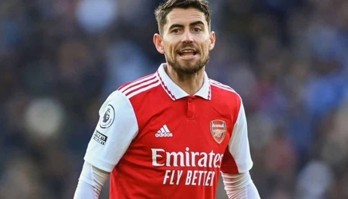 Fenerbahçe 6 numara transfer edecek mi? 6 numara transferi gelecek mi, kim olacak?