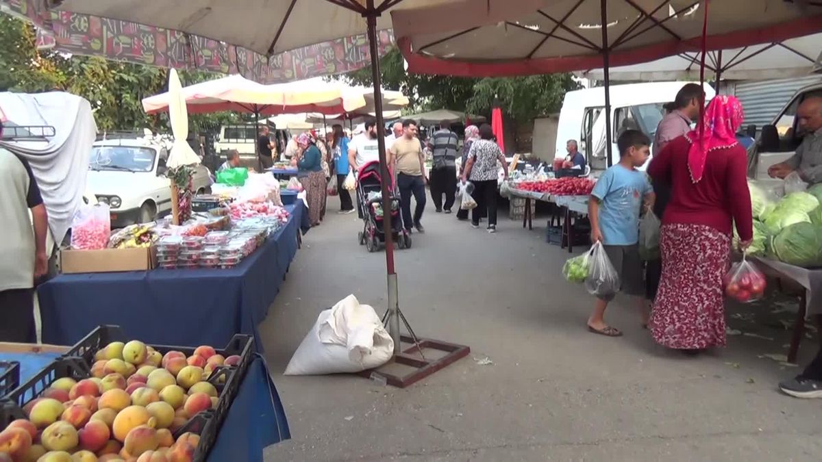 Osmaniye'de Pazar Alışverişine Yüksek Fiyat Şikayeti