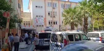 Manisa'da Şehzadeler İlçe Tapu Müdürlüğünde bir görevli intihar etti