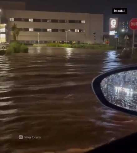 Başakşehir metrosunu su bastı! Başakşehir metrosu çalışıyor mu, kapalı mı? Son durumu nedir? Başakşehir metrosunu su bastı! Başakşehir metrosu çalışıyor mu, kapalı mı? Son durumu nedir?