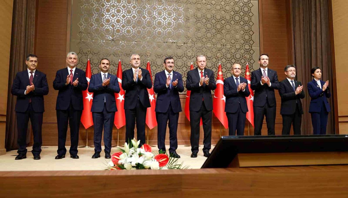 Cumhurbaşkanı Yardımcısı Yılmaz: '2024'te yüzde 4, 2025'te yüzde 4,5, 2026'da yüzde 5 büyüme bekliyoruz'