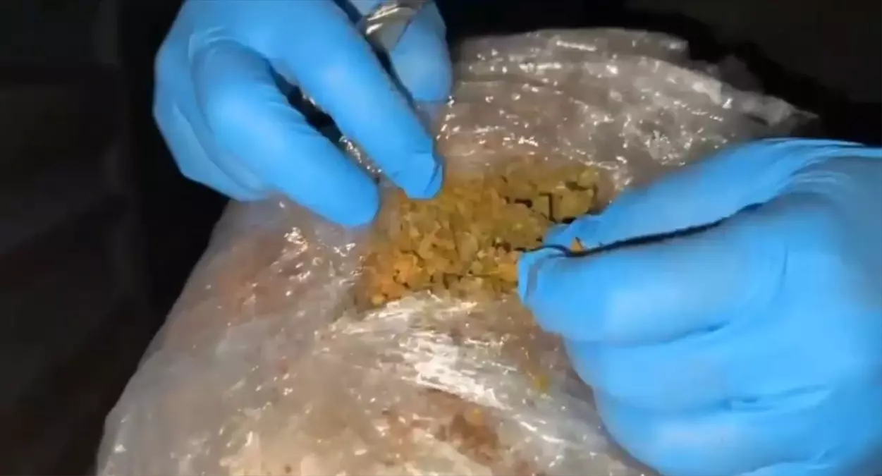 Diyarbakır'da 9 Kilo Metamfetamin Ele Geçirildi