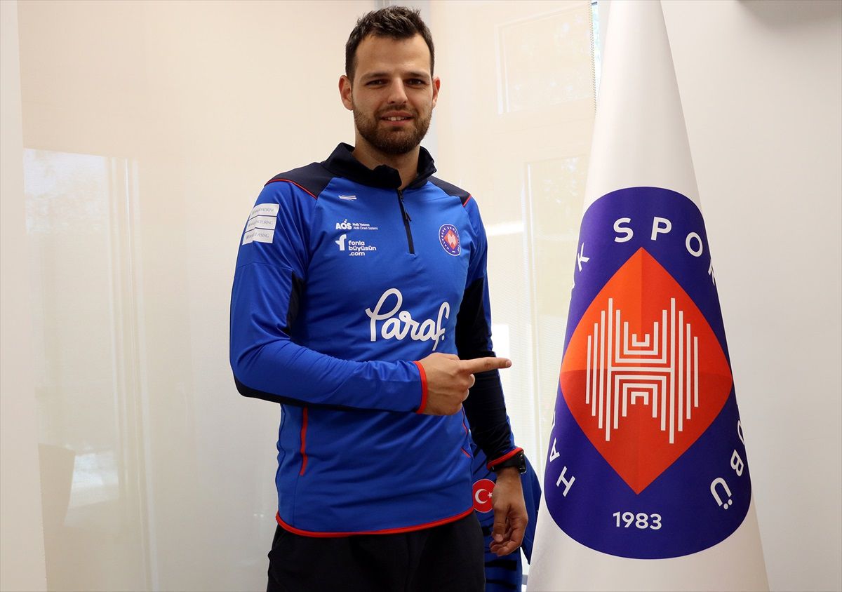 Halkbank, teknik kadrosuna Sırp kondisyoner ve atletizm antrenörü Zdravko Anicic'i dahil etti