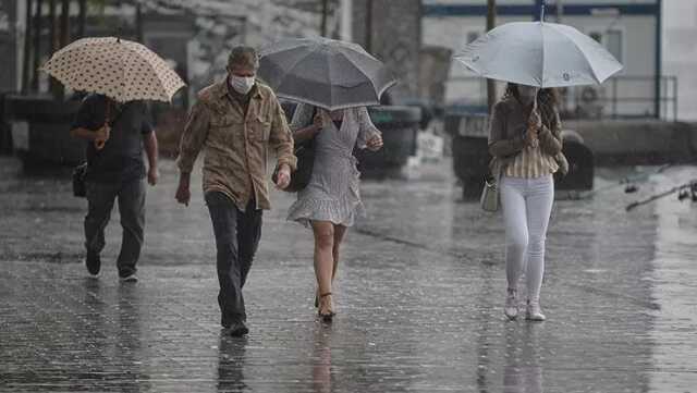 İstanbul'a sel getiren sağanak yağış devam edecek mi? Meteorolojik kaynaklardan merak edilen soruya yanıt İstanbul'a sel getiren sağanak yağış devam edecek mi? Meteorolojik kaynaklardan merak edilen soruya yanıt