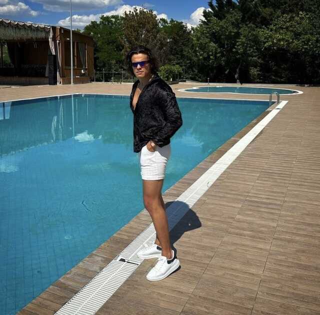 Kısmetse Olur Batuhan kimdir? Batuhan Boz İnstagram hesabı! Kısmetse Olur Batuhan kaç yaşında?