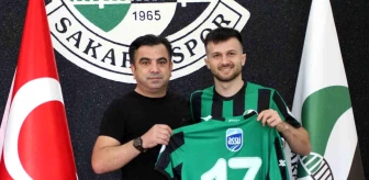 Sakaryaspor, Murat Cem Akpınar ile sözleşme imzaladı