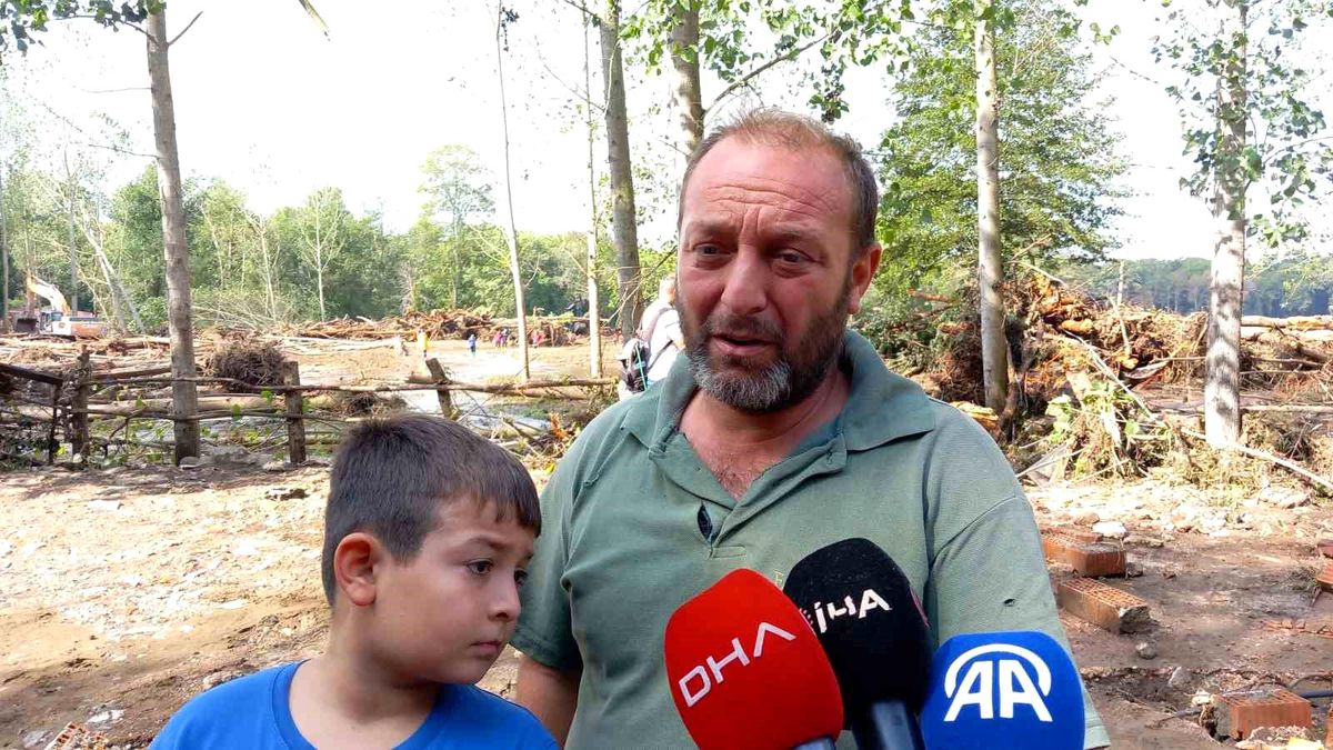 Kırklareli'nde Sel Felaketinde Hayvan Yetiştiriciliği Yapan Aile Konuştu