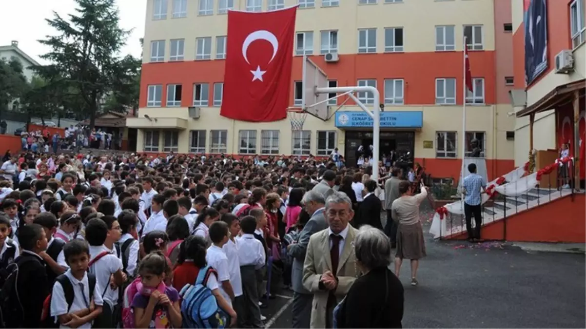 İçişleri Bakanlığı'ndan yeni eğitim yılı öncesi 81 ile genelge! Okul servislerine yönelik denetimler artırılıyor