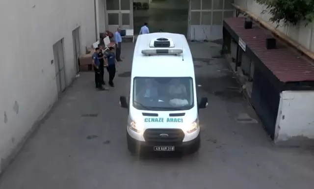 Muş'ta intihar girişimi sonucu abla ve kardeş hayatını kaybetti Muş'ta intihar girişimi sonucu abla ve kardeş hayatını kaybetti