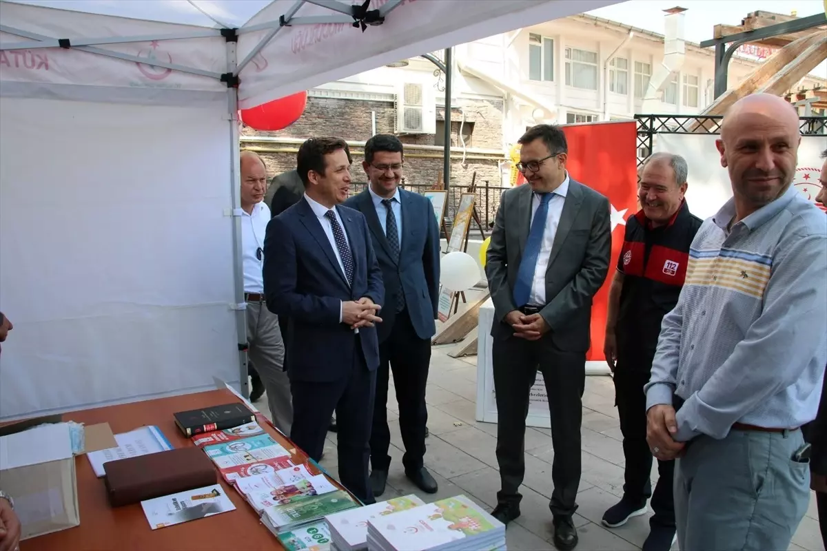 Kütahya'da Halk Sağlığı Haftası Etkinliği Düzenlendi