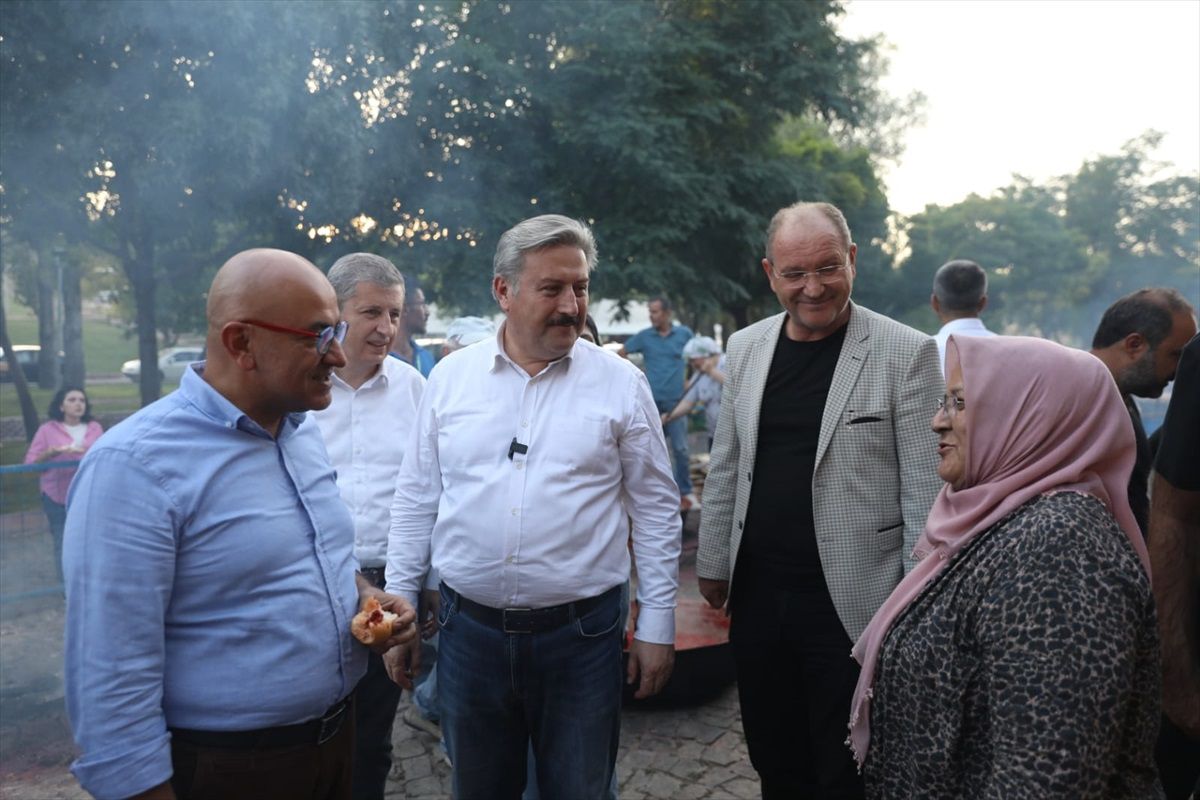 Melikgazi Belediyesi Salça Günleri Devam Ediyor
