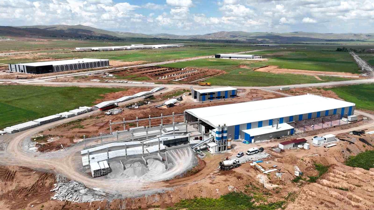 Sivas'ta fabrikalar bir bir yükseliyor, kentte işsizlik azalacak üretim artacak