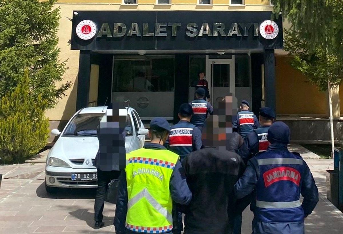 Bayburt'ta İzinsiz Kazı Operasyonu: 38 Şüpheli Yakalandı