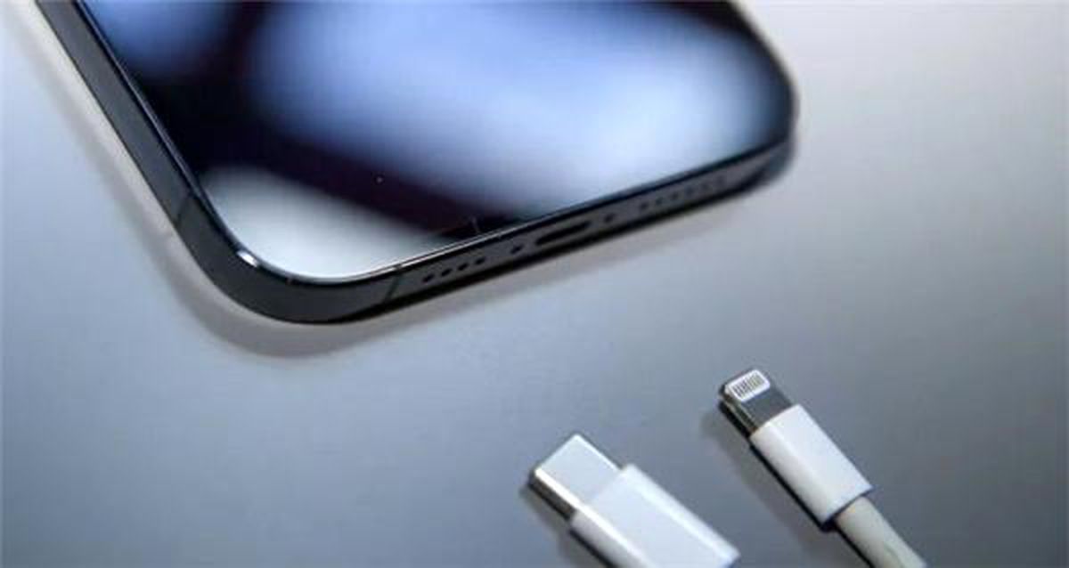 iPhone 15 Serisi'nde USB-C Şarj Girişi: Kullanıcıların Tepkisi Ne?