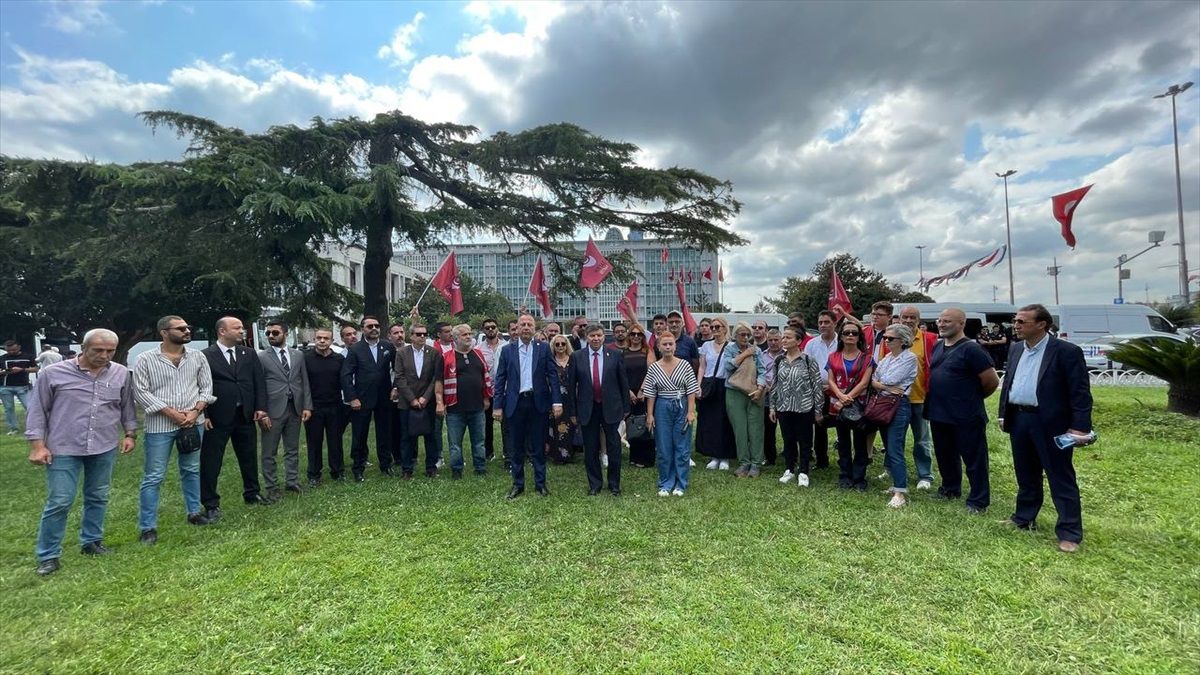 İstanbul'da Sel Felaketine Tepki: İBB Yetersiz Kaldı
