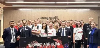 A Milli Kadın Voleybol Takımı, Paris 2024 Olimpiyat Elemeleri için Japonya'ya gitti