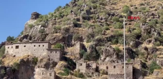 Çukurca'daki tarihi taş değirmenler ve kale evleri restore ediliyor