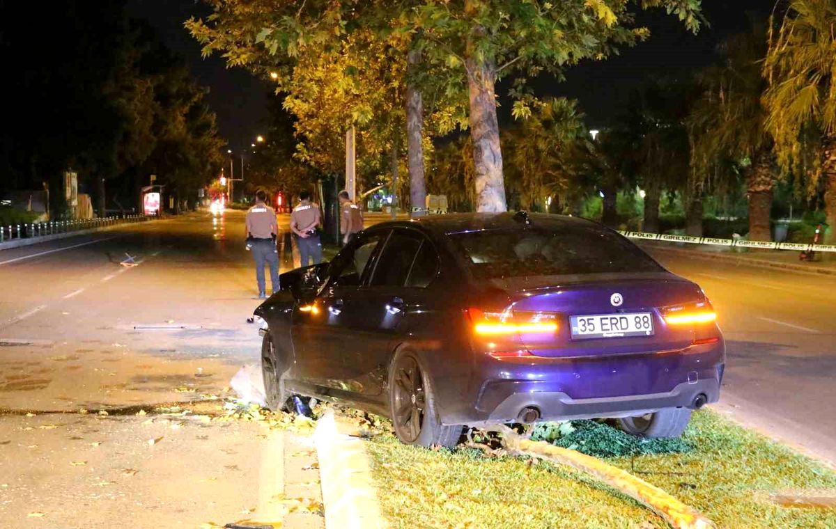 İzmir'de motokurye hayatını kaybetti