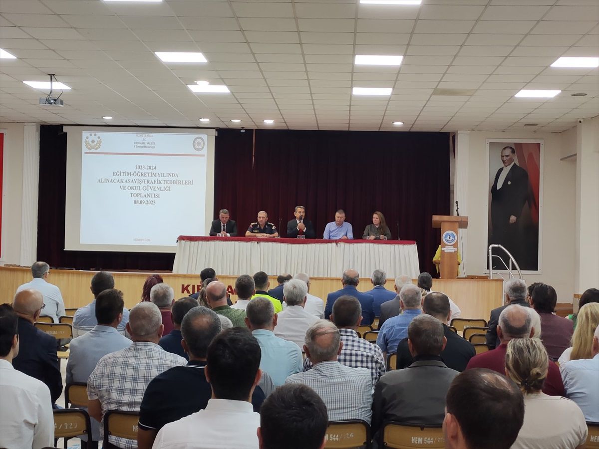 Kırklareli'nde eğitim öğretim döneminde alınacak asayiş tedbirleri değerlendirildi