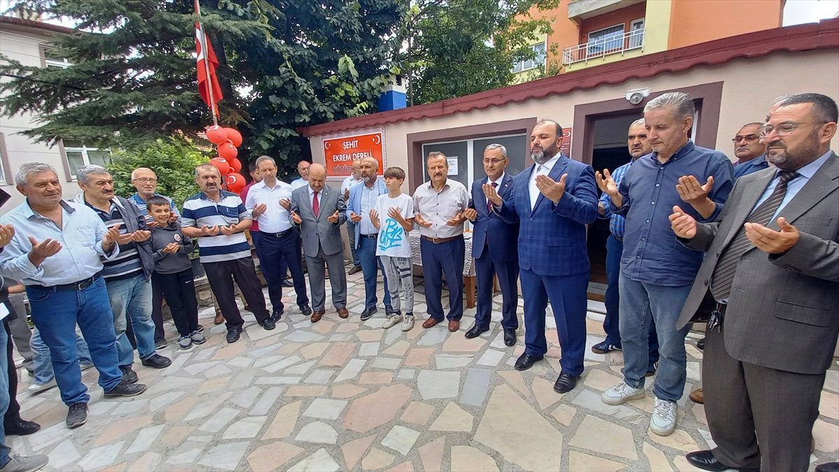 Kütahya'da şehit polis memuru Ekrem Dereli'nin adının verildiği kütüphane açıldı