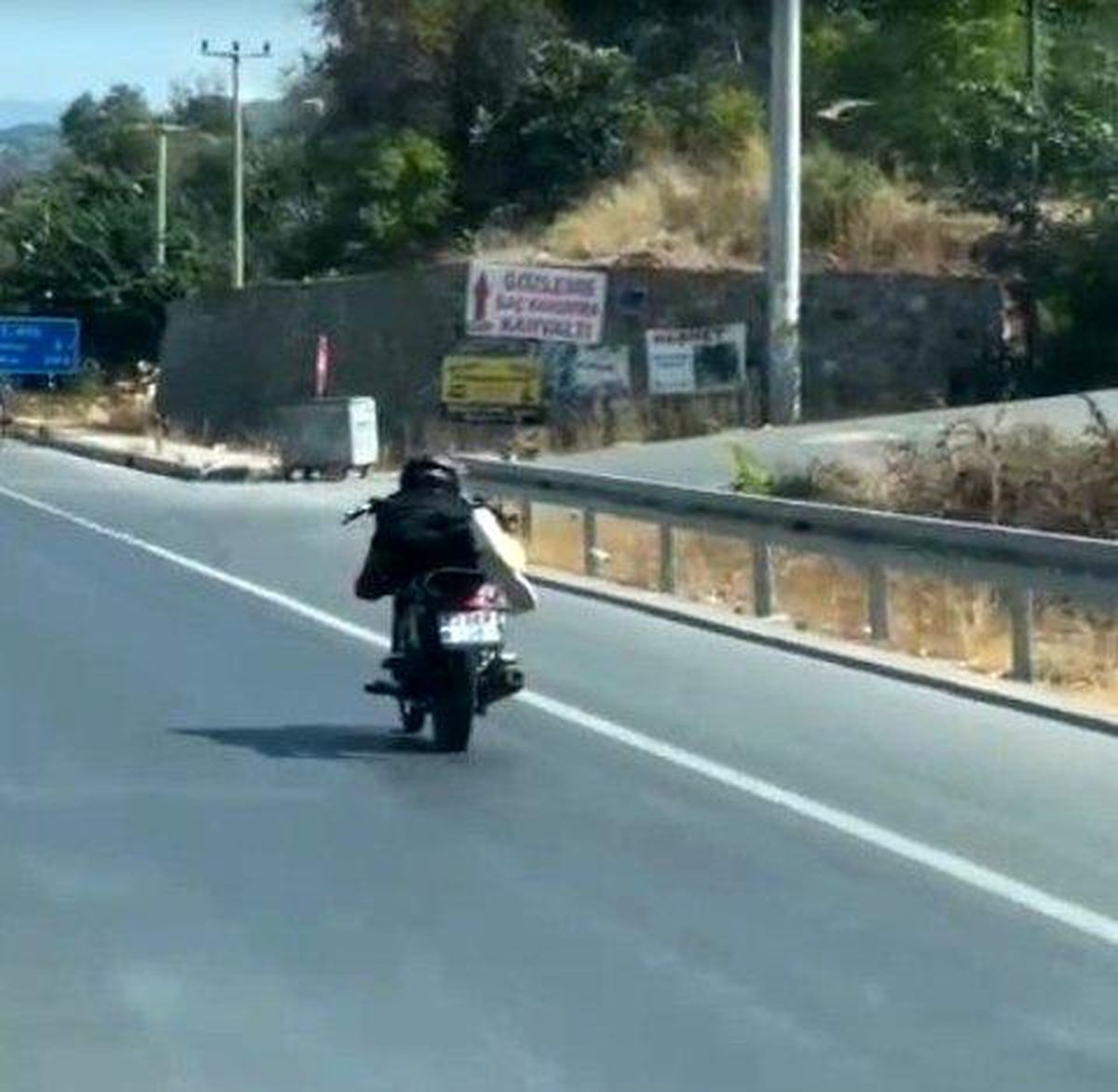 Antalya'da Tehlikeli Trafik İhlali