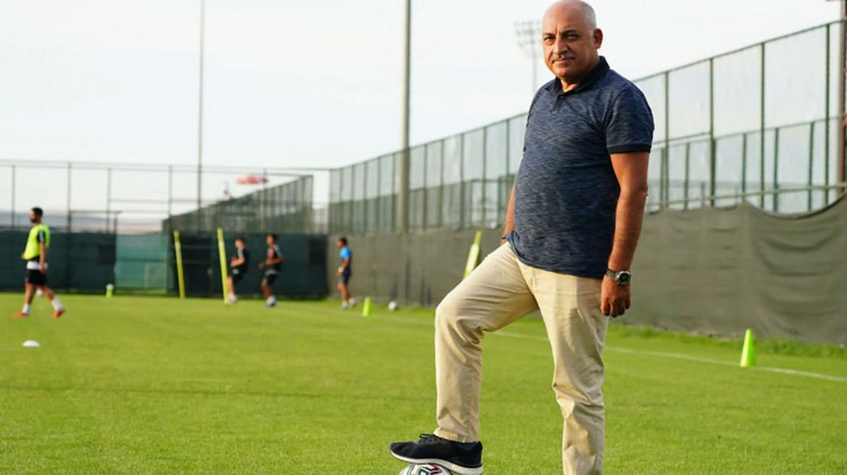 TFF Başkanı Büyükekşi: 'Bizim Çocuklar' sloganı değişecek