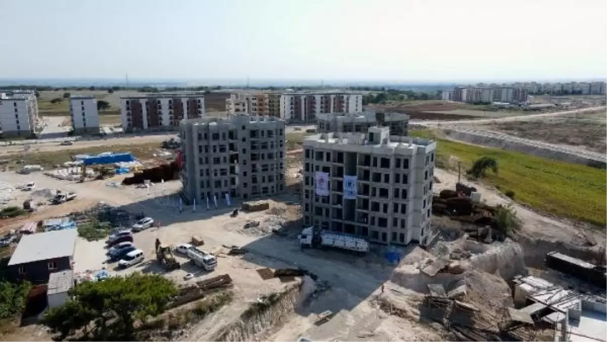 Deprem Bölgesinde Yapılan Konutların Teslimi Kasım-Aralık Aylarında Başlıyor