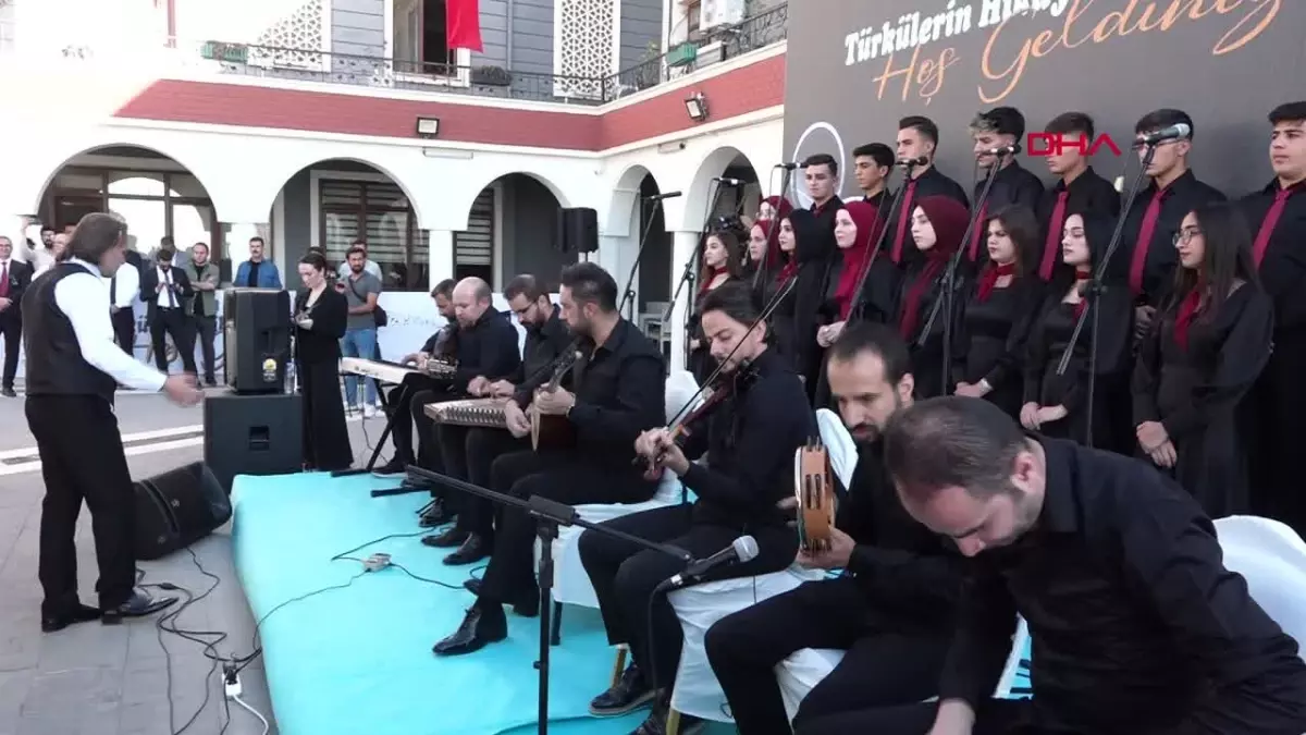 Bakan Tekin Van'da öğretmenlerle buluştu