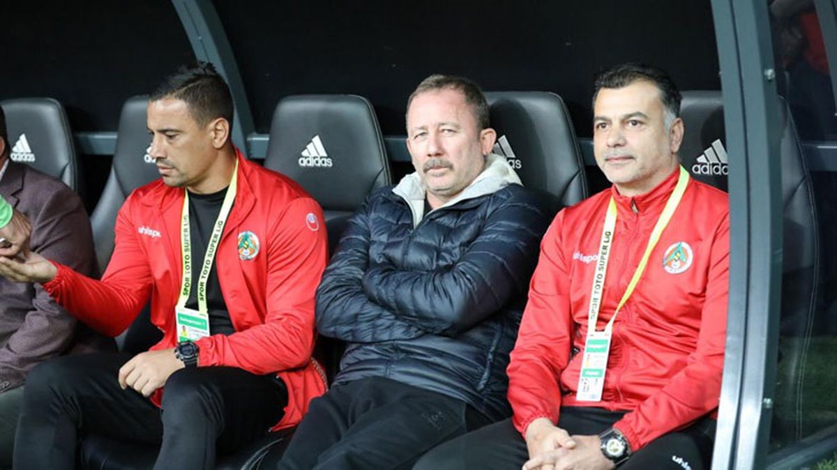 RAMS Başakşehir'de Çağdaş Atan dönemi başladı