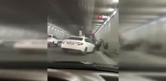 Devrilen kamyonette sıkışan iki kişi vatandaşlar tarafından kurtarıldı