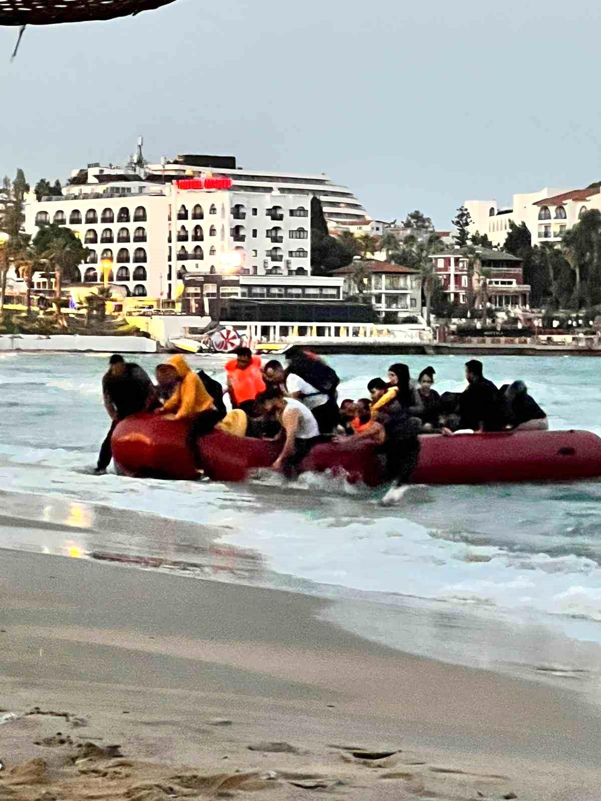 Yunanistan'a gitmek isteyen kaçak göçmenler Kadınlar Denizi'nden plaja çıktı