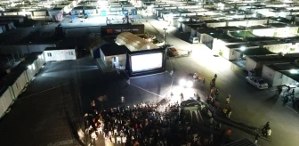 Malatya'da Depremden Etkilenen Çocuklar İçin Açık Hava Film Gösterisi Yapıldı