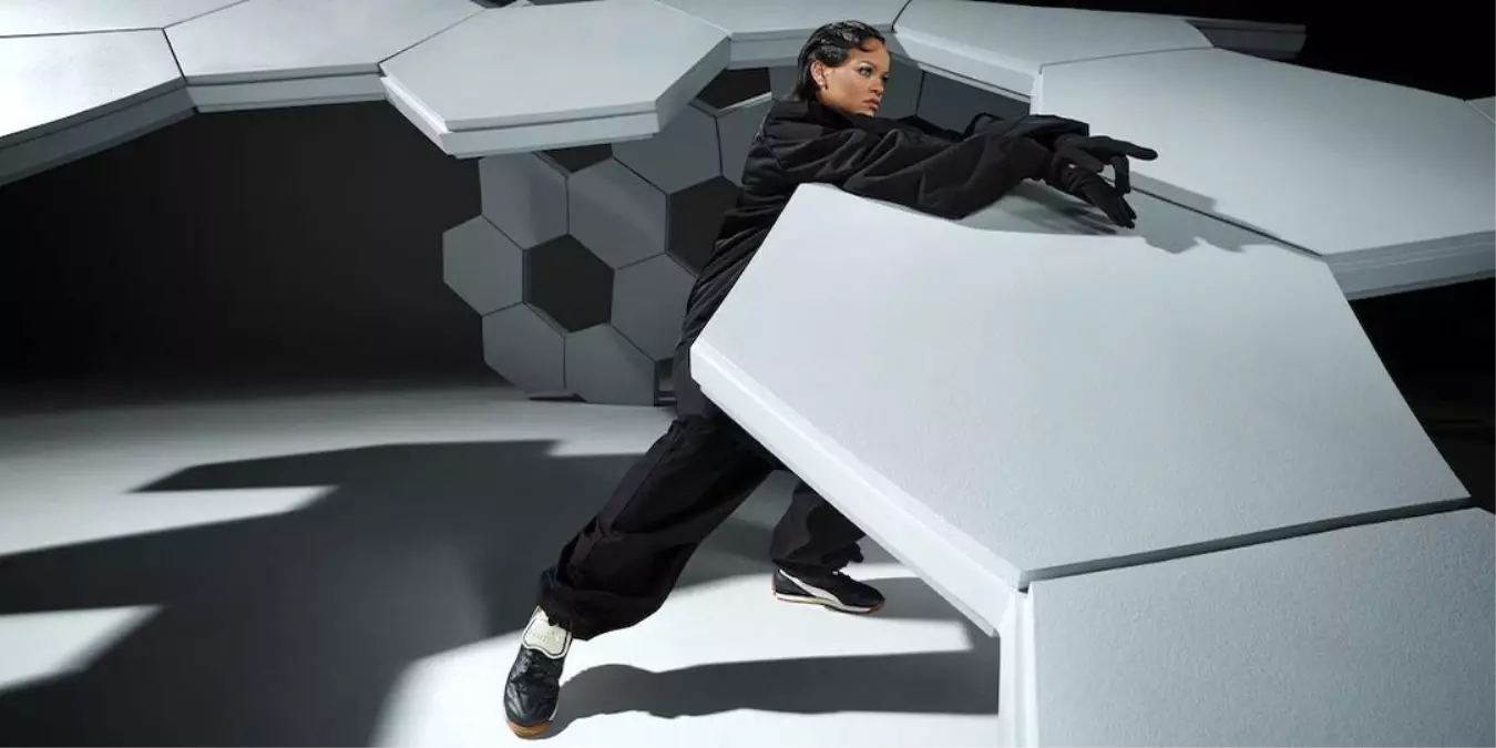 Rihanna... PUMA İLE SPOR AYAKKABI ÜRETECEK!