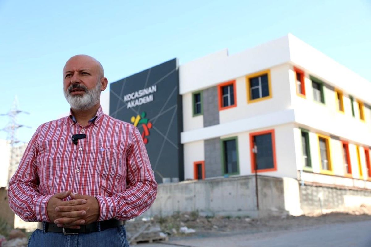 Kocasinan Belediyesi'nin Yeni Sosyal Tesisi Hizmete Girmeye Hazırlanıyor