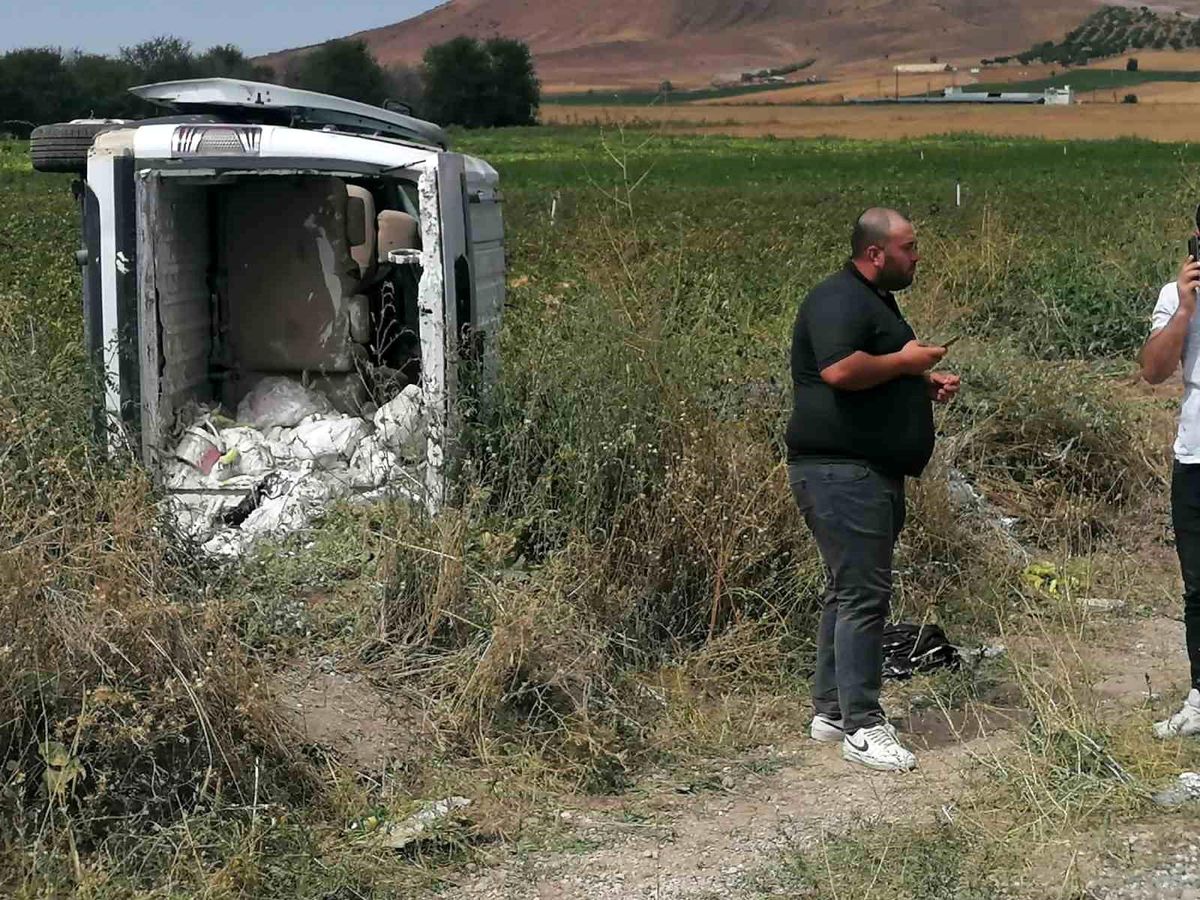 Nevşehir'de Hafif Ticari Araç Takla Attı: 5 Yaralı