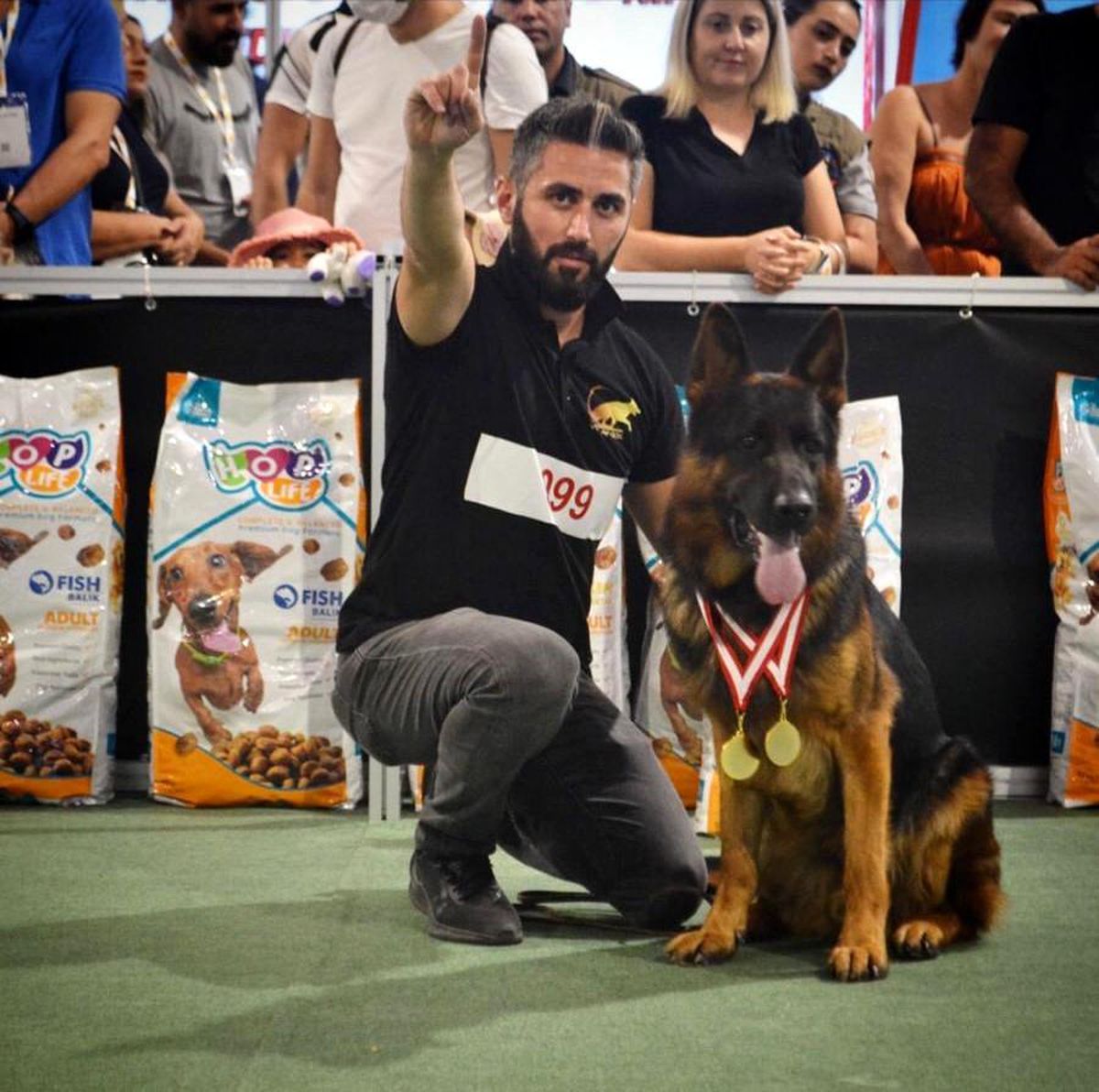 Zonguldak'ta Köpek Sevgisiyle Dünya Şampiyonluğuna Doğru