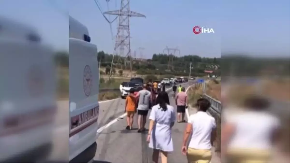 Muğla'da 5 Otomobilin Karıştığı Zincirleme Kaza: 12 Yaralı