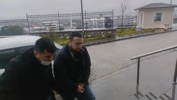 Annesi son anda evden kaçarak canını kurtarmıştı! Babasını öldüren sanığa 20,5 yıl hapis cezası Annesi son anda evden kaçarak canını kurtarmıştı! Babasını öldüren sanığa 20,5 yıl hapis cezası