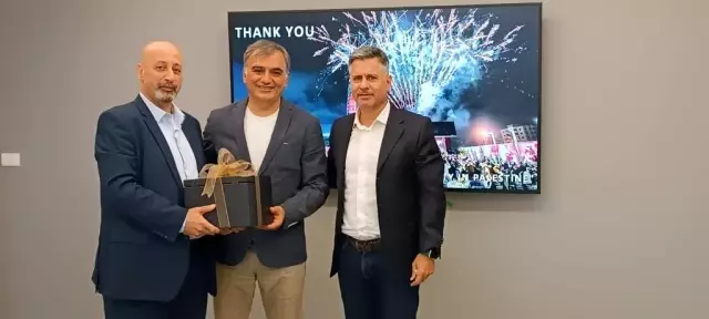 Coca-Cola, 5 fabrikada 970'in üzerinde Filistinli'ye istihdam sağlıyor