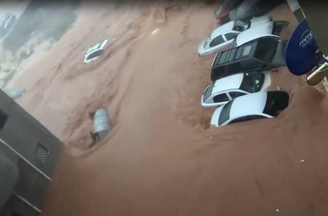 Daniel Fırtınası'nın vurduğu Libya'da 150 kişi hayatını kaybetti Daniel Fırtınası'nın vurduğu Libya'da 150 kişi hayatını kaybetti