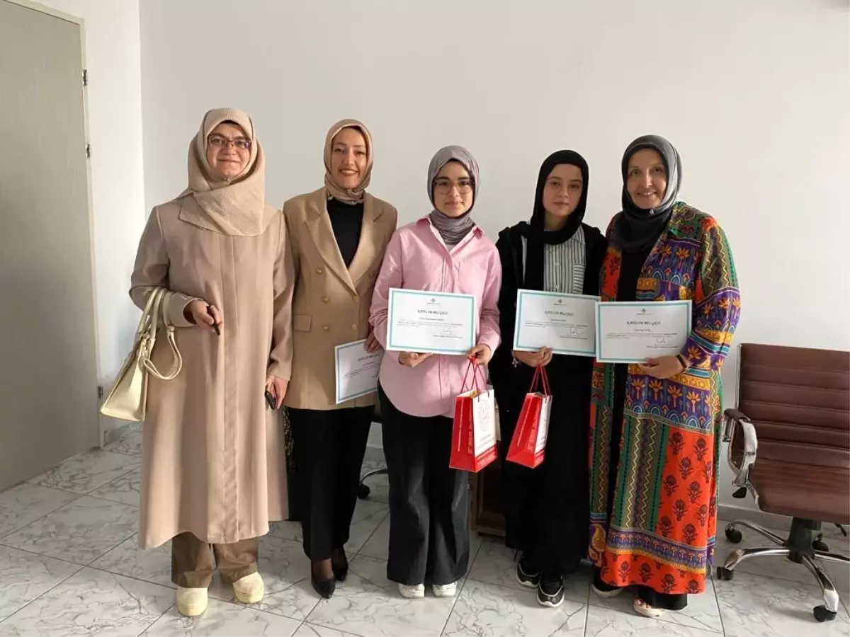 Afyonkarahisar Proje Kız Anadolu İmam Hatip Lisesi Öğrenci ve Öğretmenleri Kastamonu Kadıdağı Edebiyat ve Kültür Kampına Katıldı