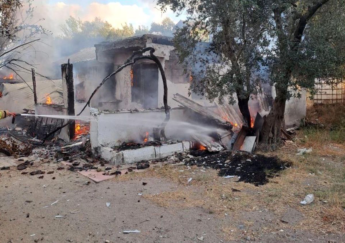 Erdek'te Kargır Evde Yangın: Ev Kullanılamaz Hale Geldi