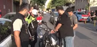 Fatih'te okul önünde sıkı denetim